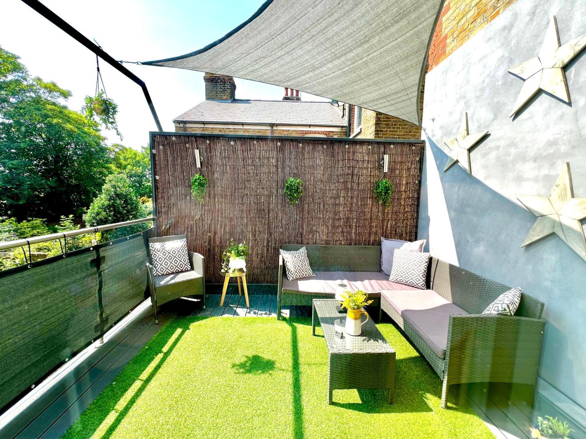 The Duplex Margate With Deck & Living Space Air Conditioning Εξωτερικό φωτογραφία